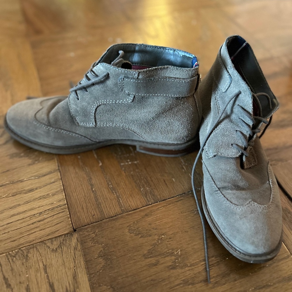 Women’s Tommy Hilfiger Boots - Size 10